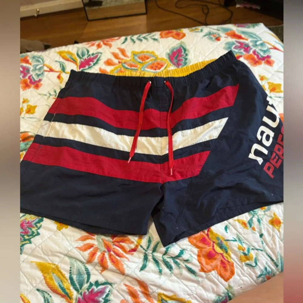 VTG 90’s NAUTICA Performance Striped Board Shorts medium gently worn
